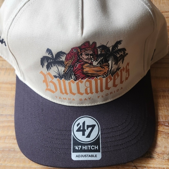 Buccaneers Adjustable Cap - Picture 7 of 12